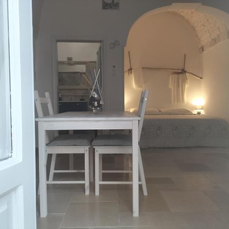 Hotel Le Tre Alcove Ceglie Messapica Exterior foto